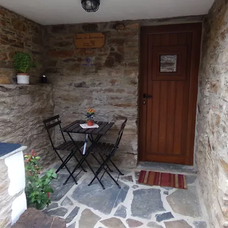 Casas Dos * Carregais