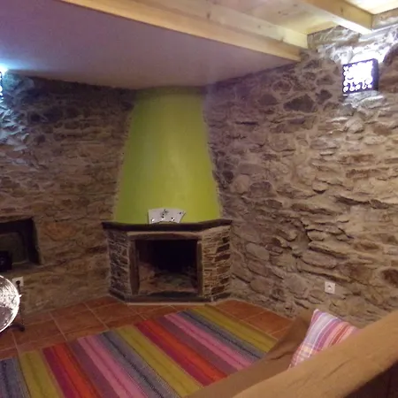 Casas Dos Carregais