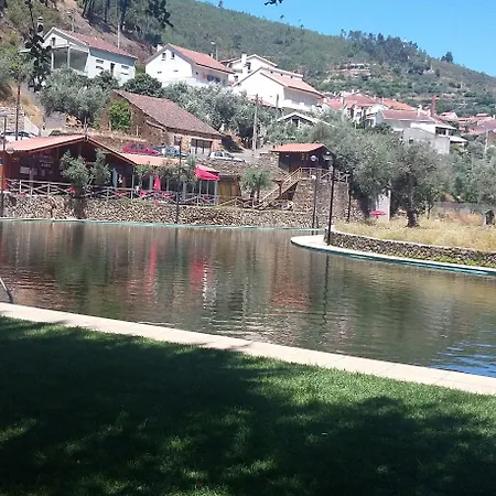 Casas Dos * Carregais