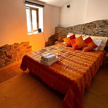Casas Dos Holiday home Carregais