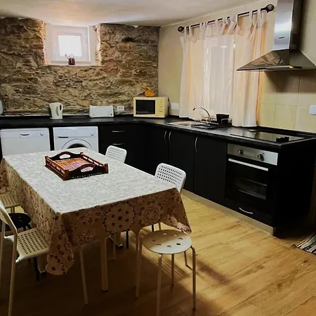 Casas Dos * Carregais