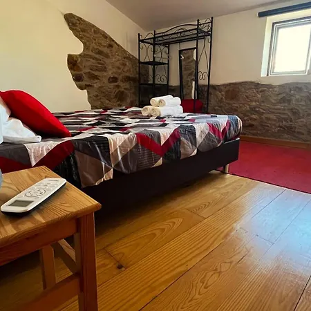 Casas Dos *
