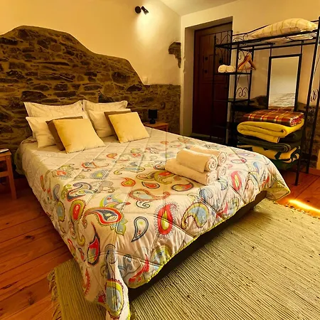Casas Dos * Carregais