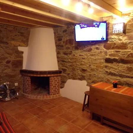 Casas Dos Ferienhaus Carregais