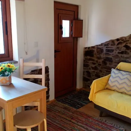 Casas Dos *