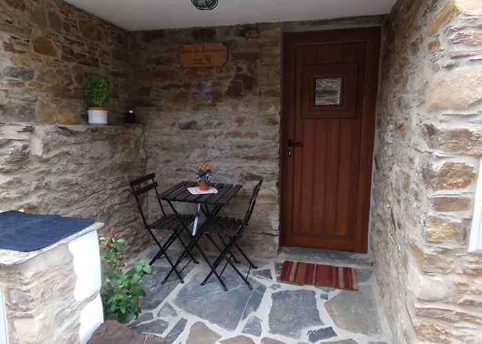 Casas Dos * Carregais