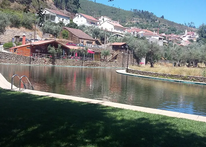 Casas Dos * Carregais